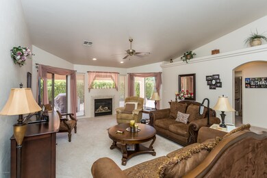 006_Living Room