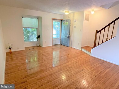 18905 Coral Grove Terrace, Germantown, MD 20874 - photo 4