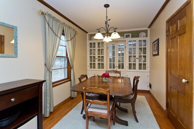 236 E Jeffrey DR