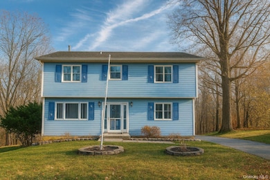 16 Mountain Ave, Middletown, NY 10940 - photo 3