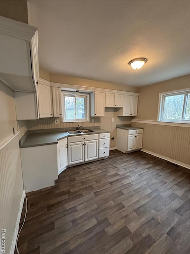 28426 Sutherland St, Southfield, MI 48076 - photo 6