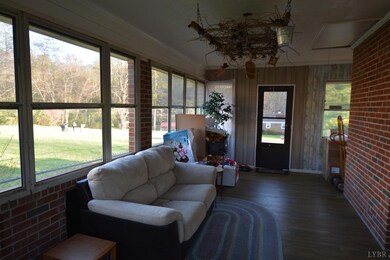 319 Greenwood Dr, Madison Heights, VA 24572 - photo 5