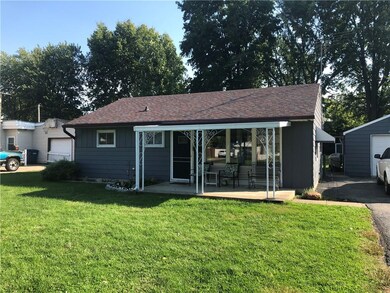 559 Parkway St, Whiteland, IN 46184 - photo 2