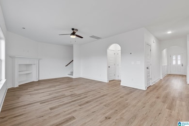 7047 Valley Bridge Rd, Hueytown, AL 35023 - photo 2