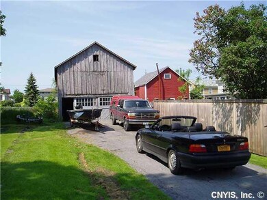 Other. Barn/Garage. Fenced in yard.