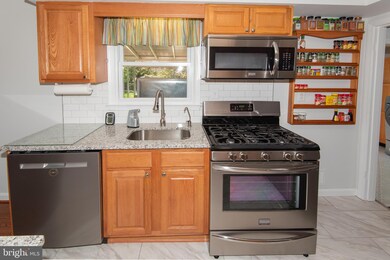 1127 Mchenry Dr, Glen Burnie, MD 21061 - photo 5