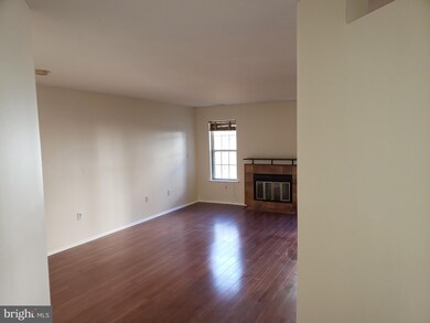 3252 Cypress Ct, Monmouth Junction, NJ 08852 - photo 3