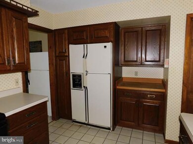 71 E High St, McClure, PA 17841 - photo 5