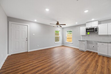 7413 Shotwell St, Houston, TX 77028 - photo 6