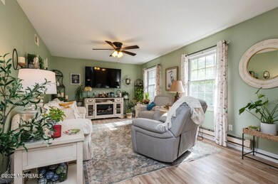 03_7PlazaDeLasTrinidadD_1_LivingRoom_Lar