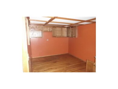 eat in kitchen