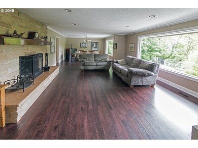 Living Room/Dining Room