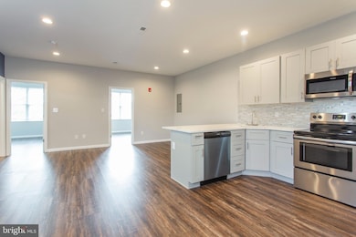 1917 N 7th St unit 3R, Philadelphia, PA 19122 - photo 5