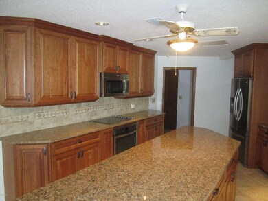 Brookside Way 003