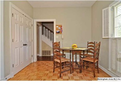 Large Eat in Kitchen