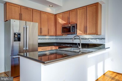 2363 Champlain St NW unit 27, Washington, DC 20009 - photo 5