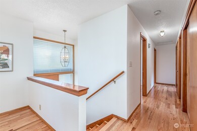 1114 Magnolia Dr, Fircrest, WA 98466 - photo 2