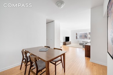 Georgetown Plaza unit 15P, New York, NY 10003 - photo 2