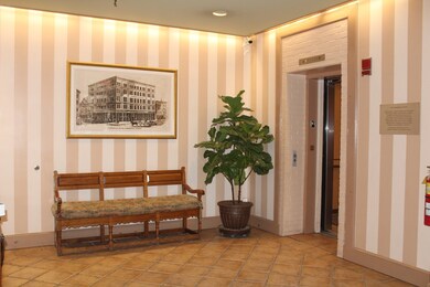 142 Commercial St unit 201, Boston, MA 02109 - photo 7