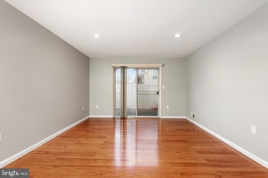 158 Mill Run E, Hightstown, NJ 08520 - photo 5