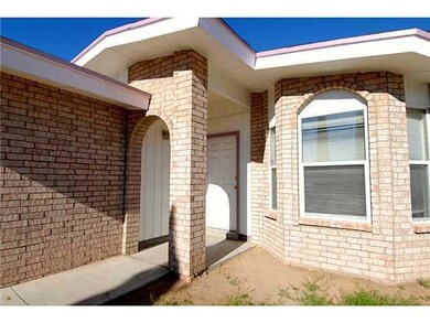 1031 Green Lilac Cir, El Paso, TX 79915 - photo 2