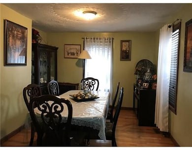 61 Mendon Rd, Attleboro, MA 02703 - photo 6