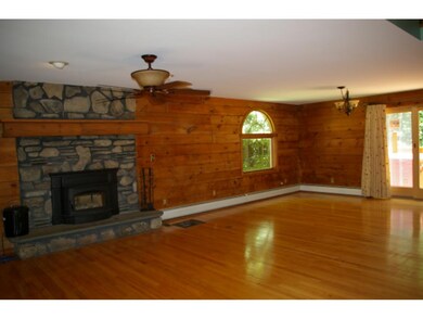 Open concept & spacious