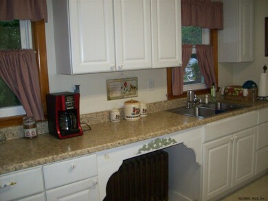 8 Hill Ave, Corinth, NY 12822 - photo 5