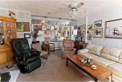 4127 Barberry Dr, Lafayette Hill, PA 19444 - photo 5