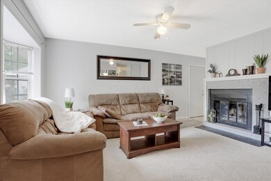 616 Mistletoe Family Room