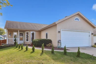 931 Clover Ln, de Forest, WI 53532 - photo 3