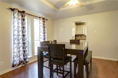 Great Natural Light in Dining