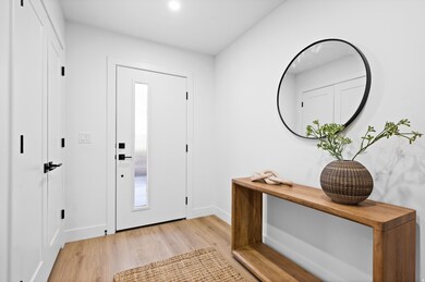 519 Warnock Ave S unit A, Salt Lake City, UT 84106 - photo 3