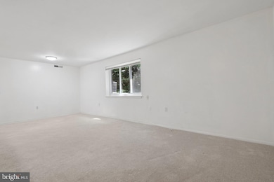 19625 Gunners Branch Rd unit 912, Germantown, MD 20876 - photo 7