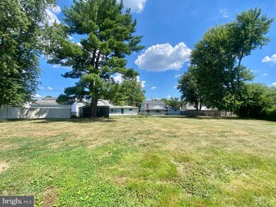 6 Rambler Ln, Levittown, PA 19055 - photo 6