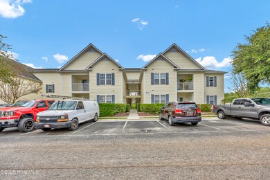 5012 Hunters Trail unit 7, Wilmington, NC 28405 - photo 2