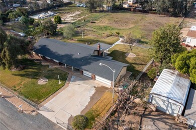 18330 Kross Rd, Riverside, CA 92508 - photo 4