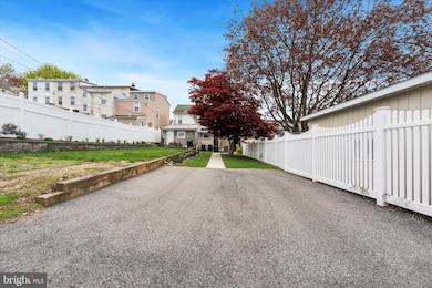 137 E 9th Ave, Conshohocken, PA 19428 - photo 2
