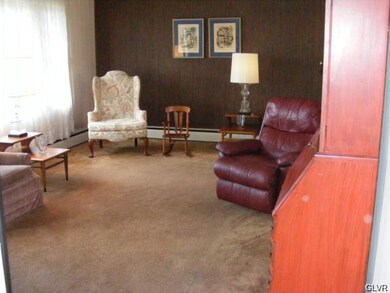 654 E Tilghman St, Allentown, PA 18109 - photo 2