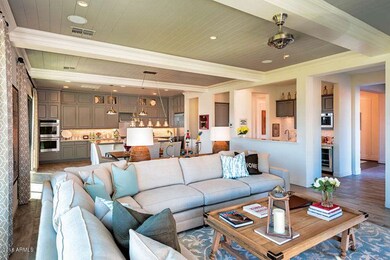 Avante Great Room with Wet Bar