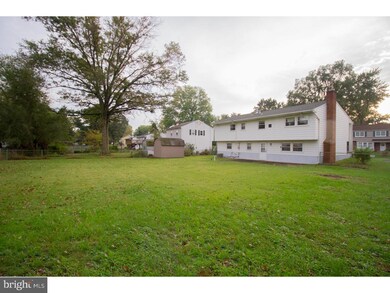 37 Peaceful Dr, Morrisville, PA 19067 - photo 3