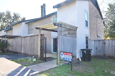 7918 Prestwood Dr unit 4, Houston, TX 77036 - photo 2