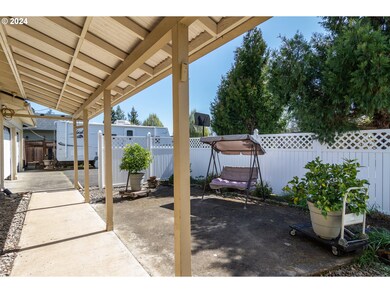 1525 E Fourth Ave, Sutherlin, OR 97479 - photo 2