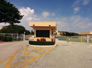 Breakwaters unit 33, West Palm Beach, FL 33401 - photo 3