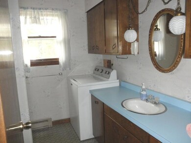 06- Bathroom