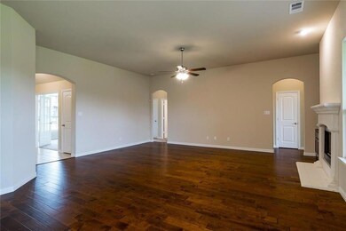 900 Royse Ridge Rd, Ennis, TX 75119 - photo 5