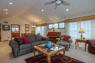 650 Heidi Way, Oregon, WI 53575 - photo 5