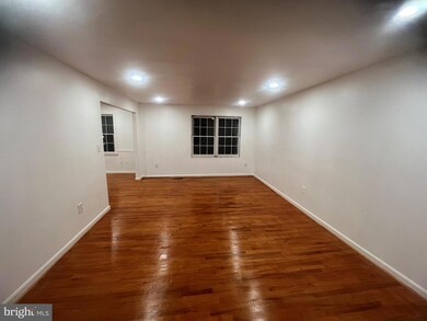 11229 Empire Ln, Rockville, MD 20852 - photo 5