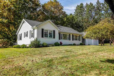 52 Mammoth Rd, Windham, NH 03087 - photo 2