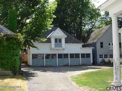 1108 Union Garages
